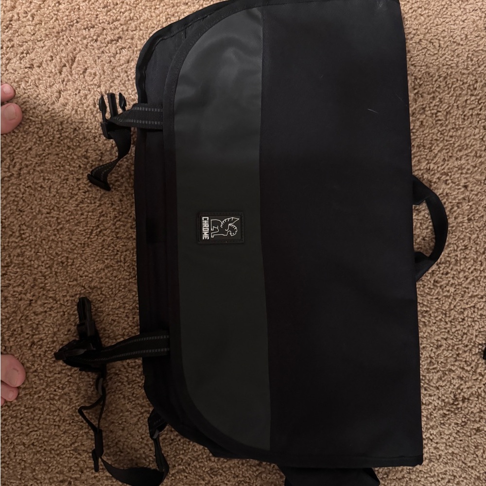 Chrome industries Buran III Black Messenger Bag